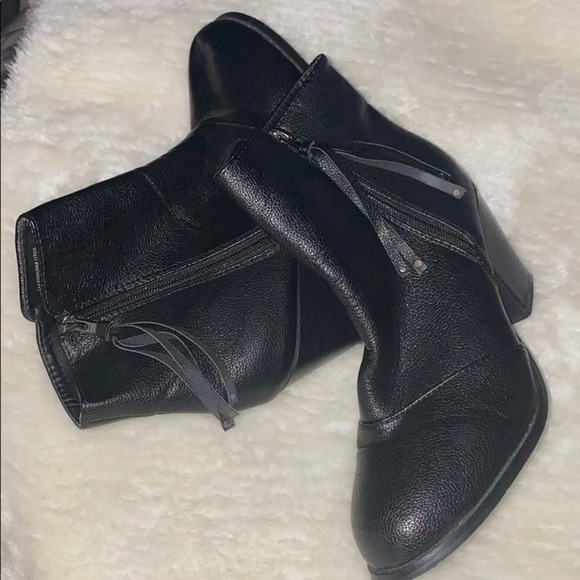 🖤 Mint BLACK Zipper BOOTIES - Picture 9 of 13